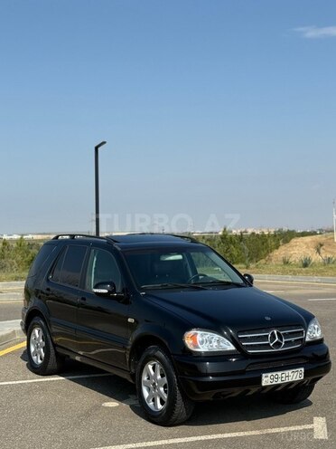 Mercedes ML 320-11
