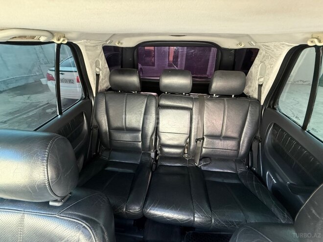 Mercedes ML 320-17
