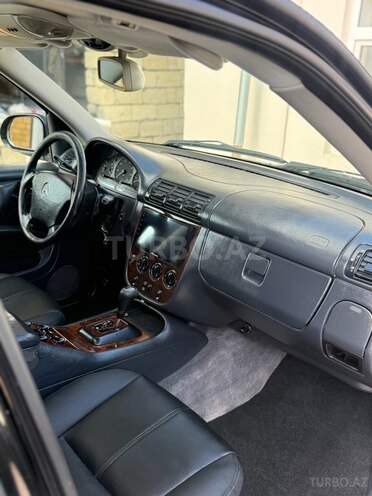 Mercedes ML 320-21