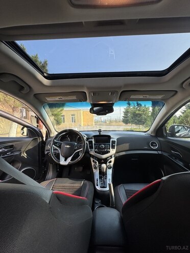 Chevrolet Cruze-11