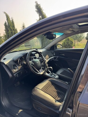 Chevrolet Cruze-5