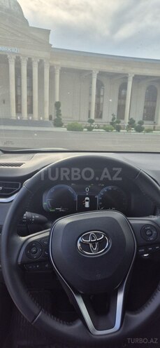 Toyota RAV4-5