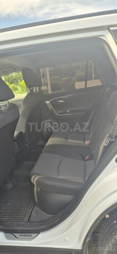 Toyota RAV4-7