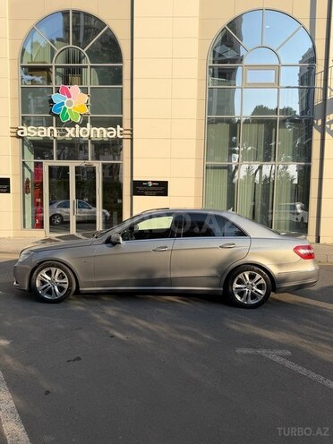 Mercedes E 300-5