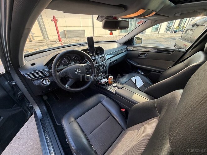Mercedes E 300-7