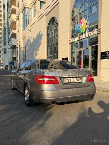 Mercedes E 300-4