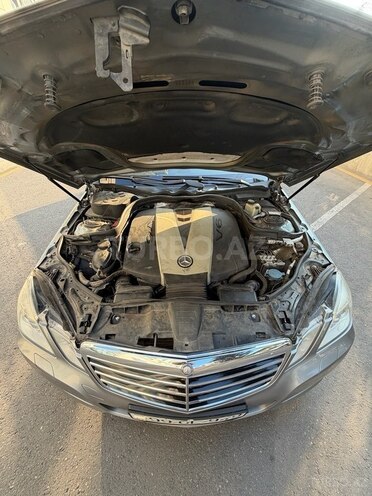 Mercedes E 300-12