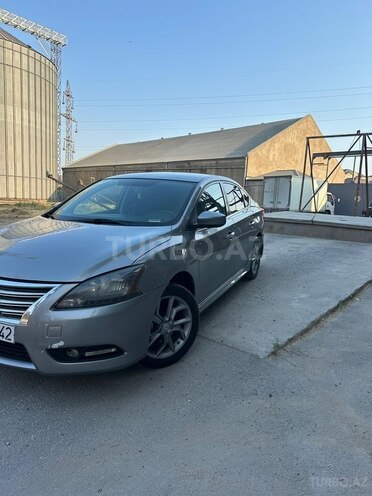 Nissan Sentra-12