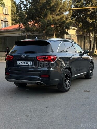 Kia Sorento-7