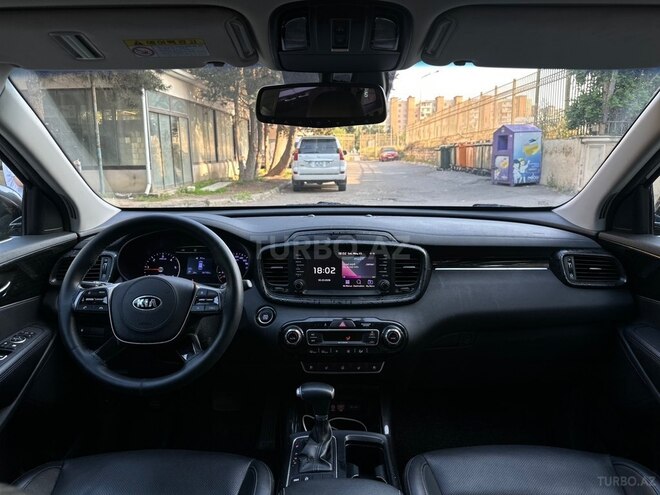 Kia Sorento-10