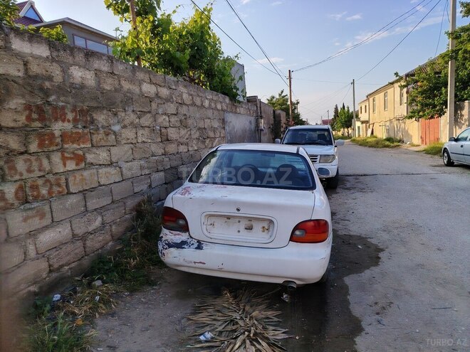 Hyundai Accent-2