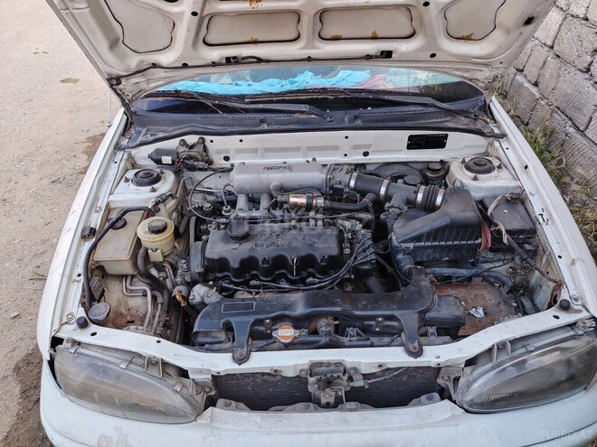 Hyundai Accent-3