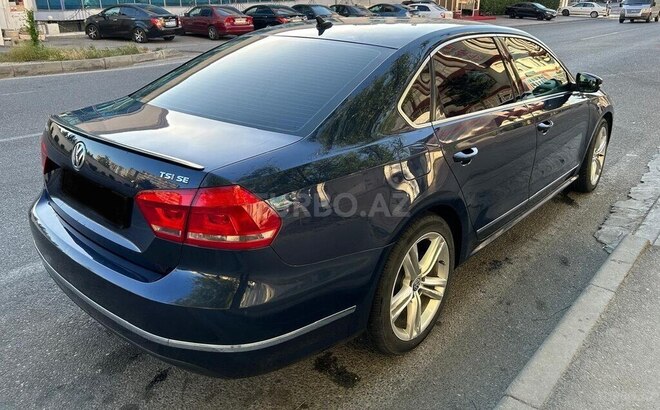 Volkswagen Passat-2