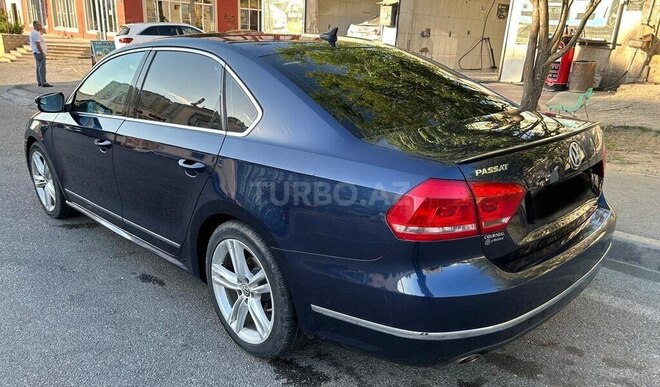 Volkswagen Passat-3