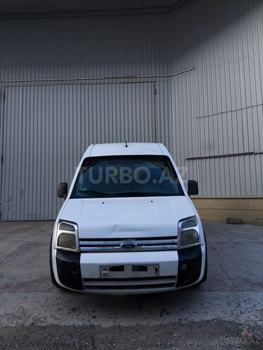 Ford Tourneo Connect-1