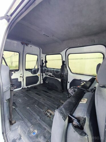 Ford Tourneo Connect-8