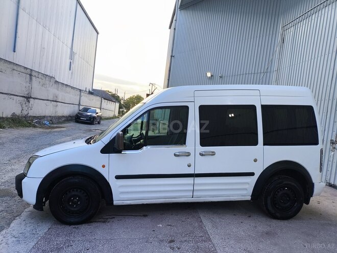 Ford Tourneo Connect-4