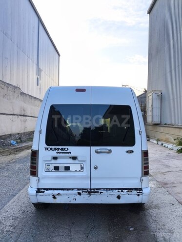Ford Tourneo Connect-2