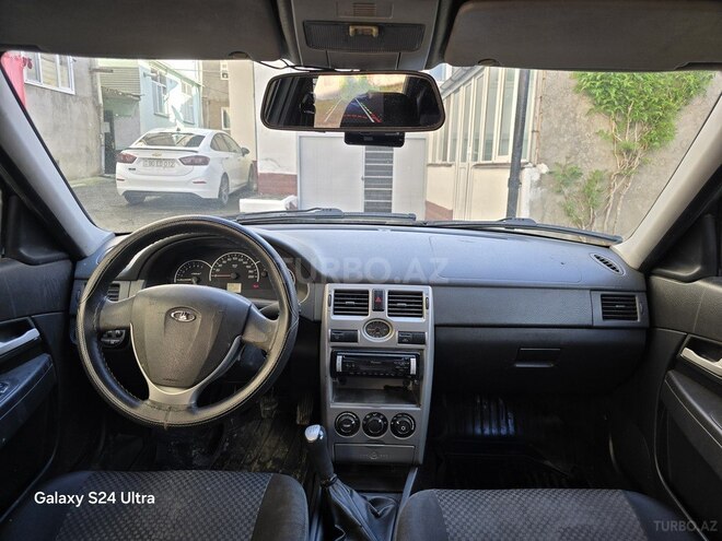 LADA (VAZ) Priora-8