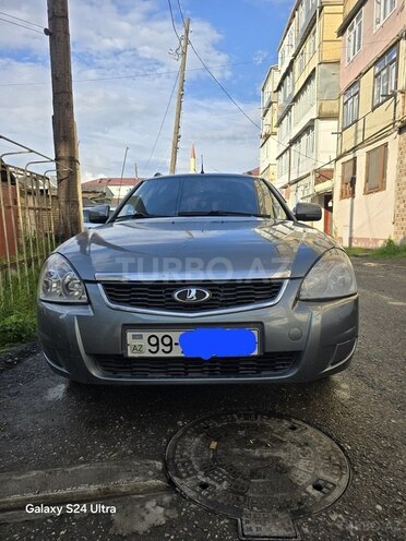 LADA (VAZ) Priora-1