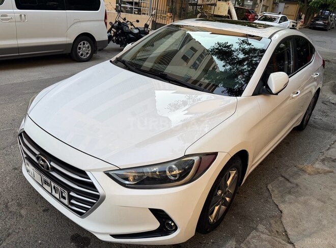 Hyundai Avante-10