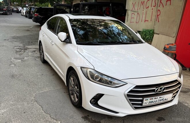 Hyundai Avante-11