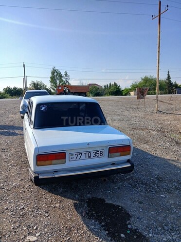 LADA (VAZ) 2107-2