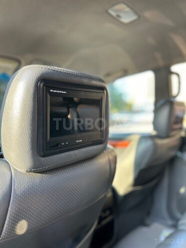 Toyota Land Cruiser Prado-16