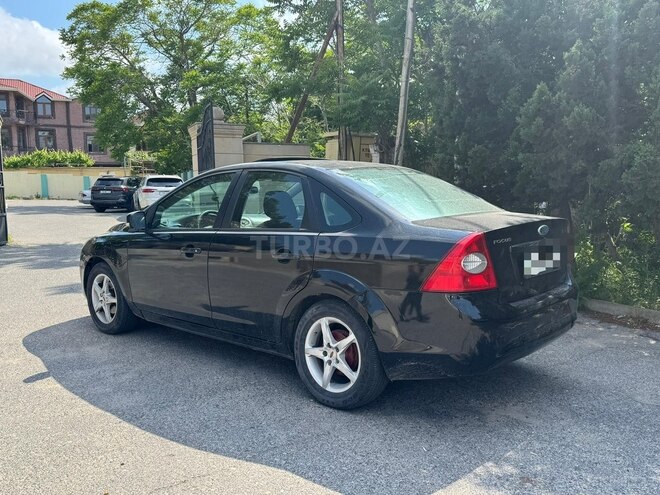 Ford Focus-3
