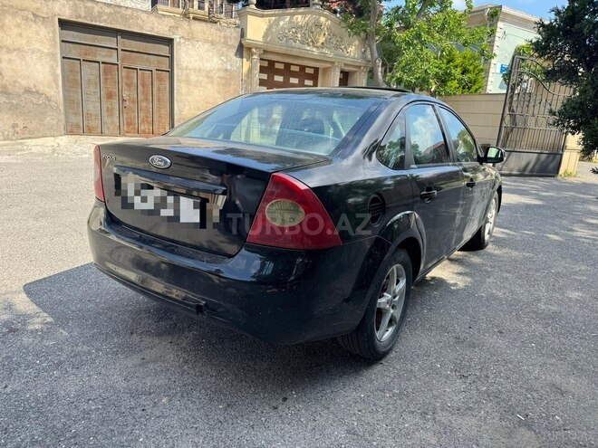 Ford Focus-2