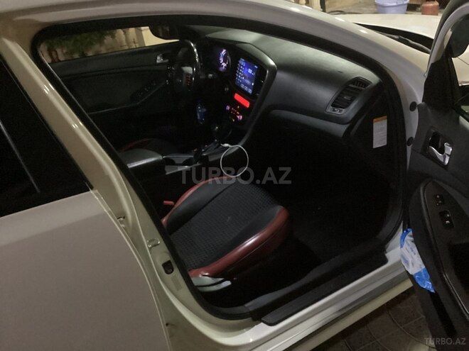 Kia Optima-11