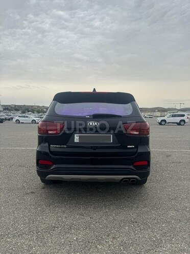 Kia Sorento-4