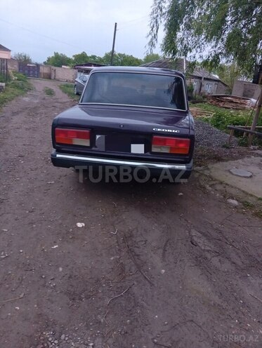 LADA (VAZ) 2107-2