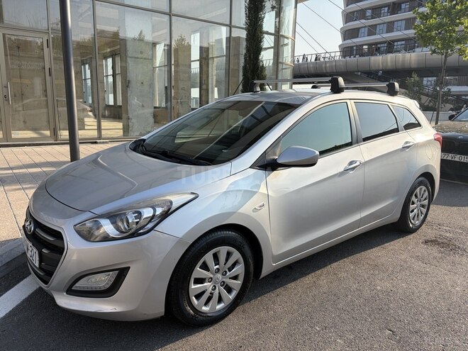Hyundai i30-2