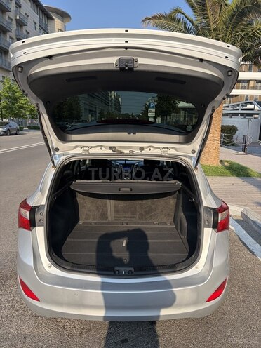 Hyundai i30-7