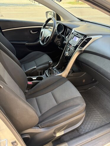 Hyundai i30-8