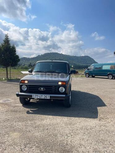 LADA (VAZ) Niva-8