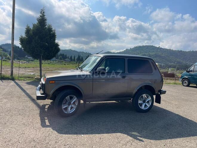 LADA (VAZ) Niva-6