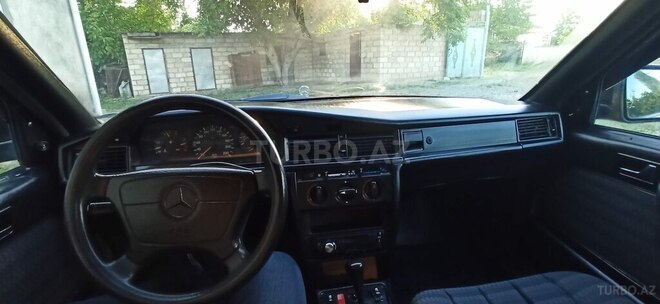 Mercedes 190-3