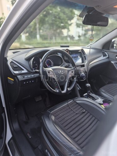 Hyundai Santa Fe-6