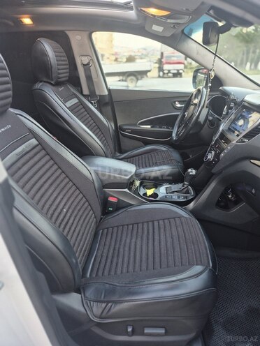 Hyundai Santa Fe-5