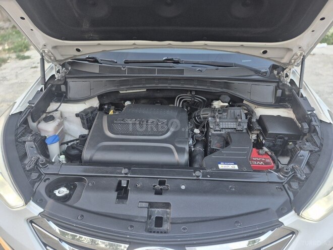 Hyundai Santa Fe-11