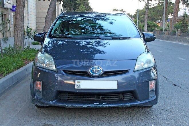 Toyota Prius-1