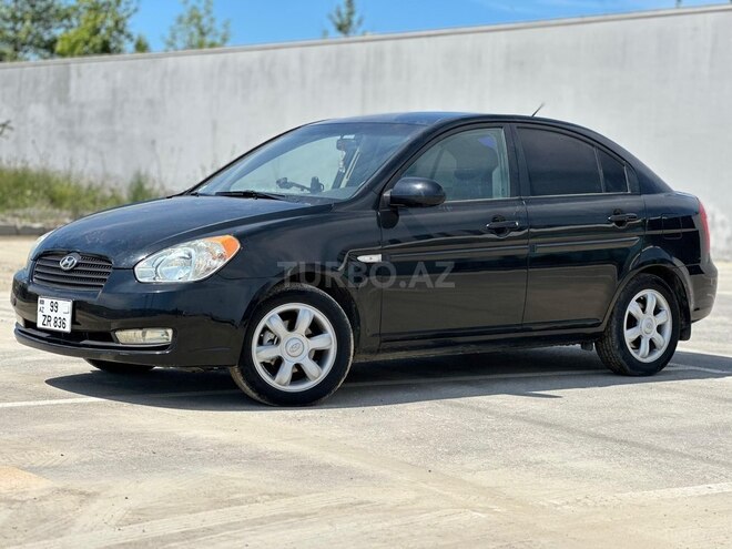 Hyundai Accent-3