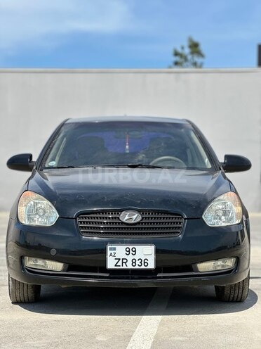 Hyundai Accent-1