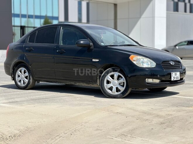 Hyundai Accent-8