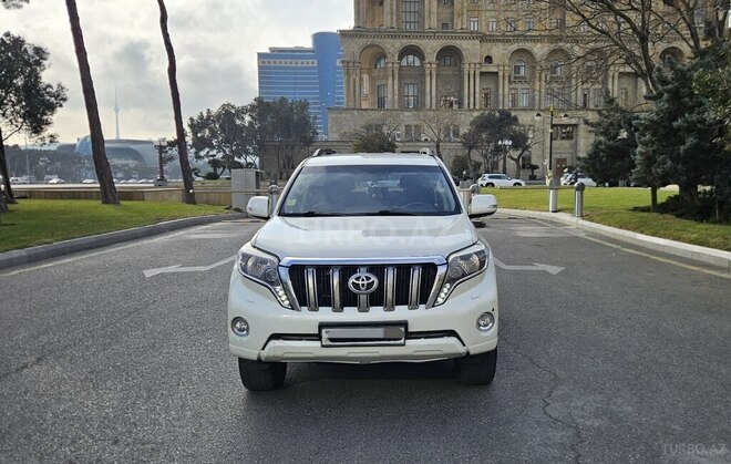 Toyota Land Cruiser Prado-1