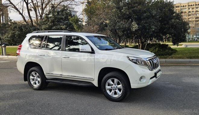 Toyota Land Cruiser Prado-6