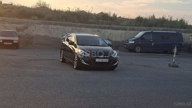 Hyundai Accent-1