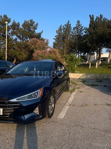 Hyundai Elantra-6